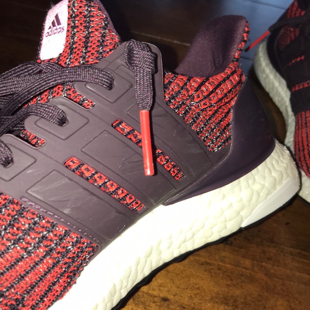 Ultraboost 4.0 “Noble Red” - Picture 4 of 8